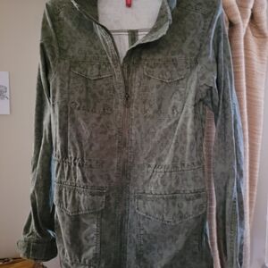 Divided Green Patterned Utility Jacket